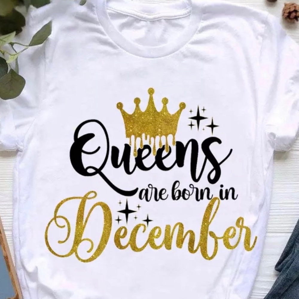 It's the Queen's Birthday in December Tee-Shirt
